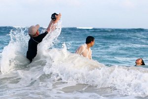 inspiringlife.pt - 19 fotos que mostram que os fotógrafos de casamento são doidos