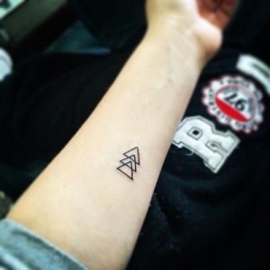 inspiringlife.pt - 27 tatuagens minúsculas tão perfeitas que todos vão gostar