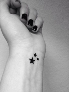 inspiringlife.pt - 27 tatuagens minúsculas tão perfeitas que todos vão gostar