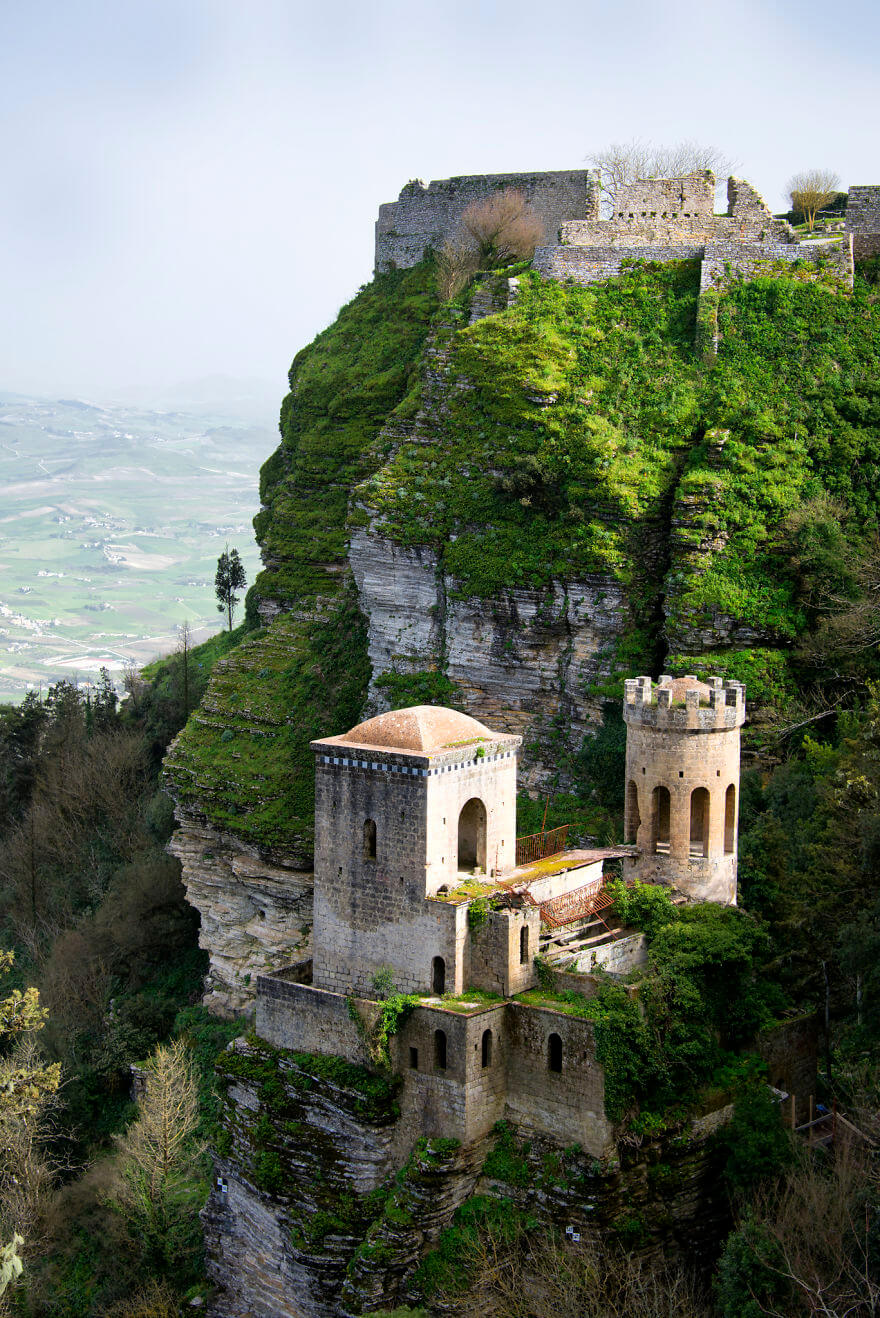 inspiringlife.pt - Itália está a oferecer os seus castelos mais antigos