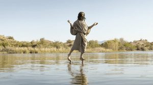 inspiringlife.pt - Pastor é comido por três crocodilos ao tentar mostrar como Jesus andou sobre água