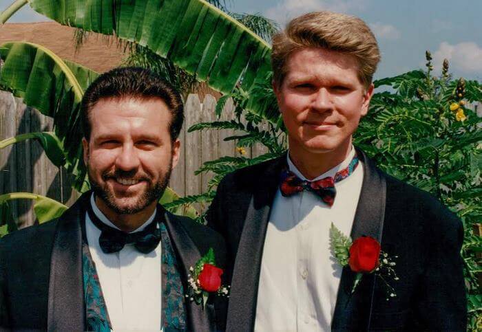 inspiringlife.pt - Casal gay a quem foi dito que o seu amor era "só uma fase" recria foto 25 anos depois