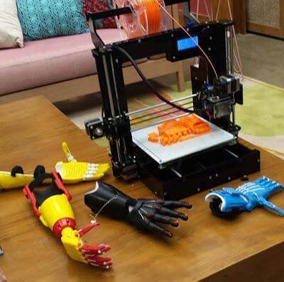 inspiringlife.pt - Empresário brasileiro cria próteses 3D para crianças a preços "low cost"