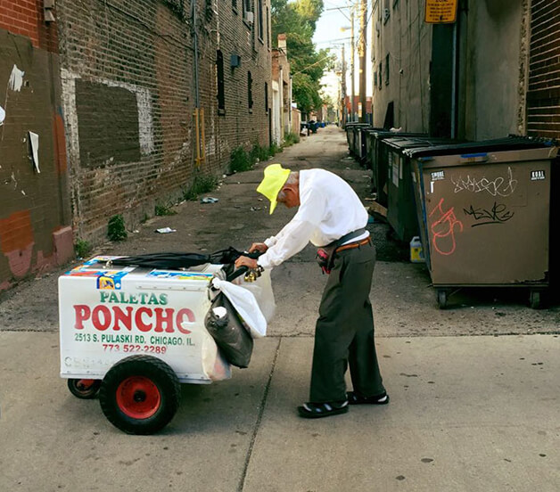 inspiringlife.pt - Foto de idoso de 90 anos a vender gelados viraliza e torna-se uma inspiração