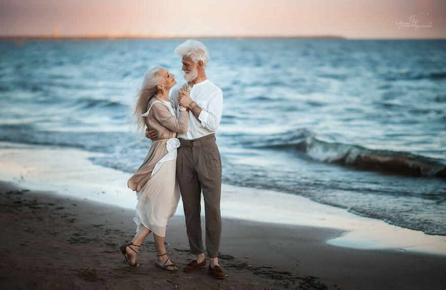 inspiringlife.pt - Casal idoso faz sessão fotográfica que prova que o "amor para sempre" existe