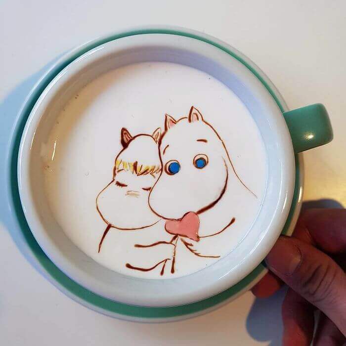 inspiringlife.pt - Empregado de mesa transforma o café em verdadeiras obras de arte