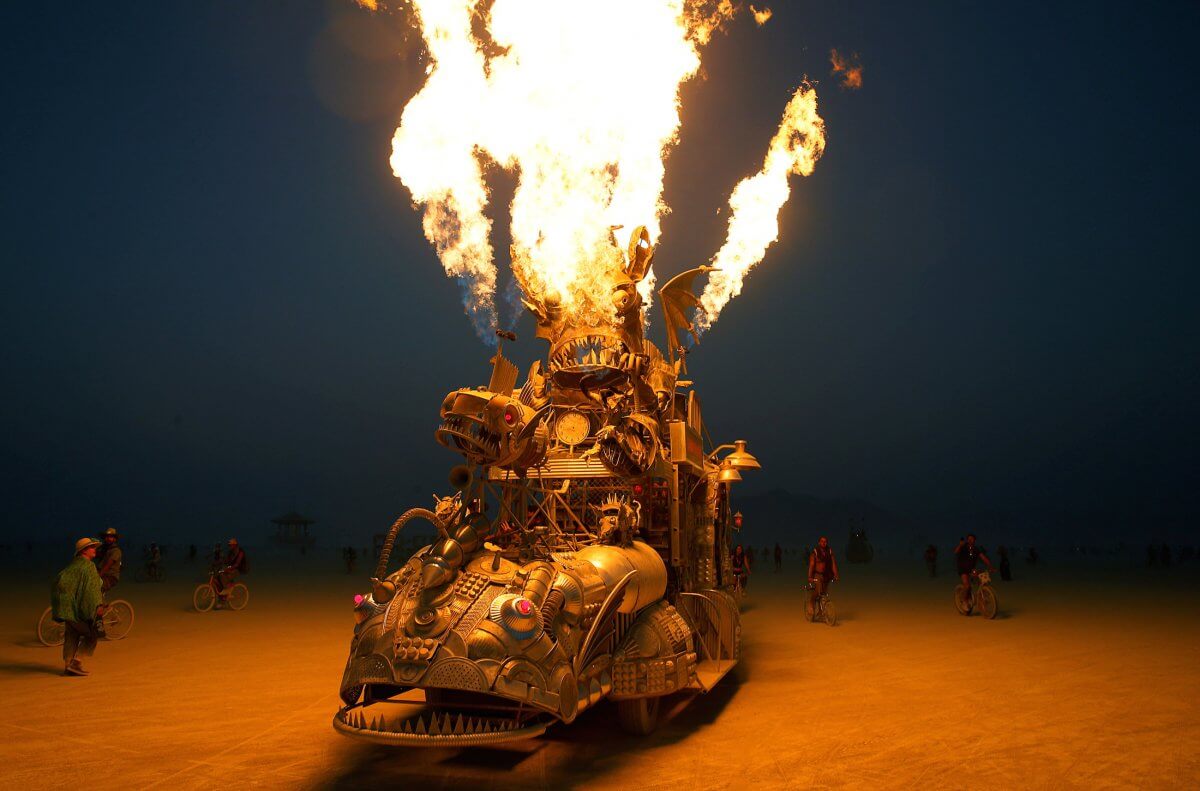 inspiringlife.pt - "Burning Man" - o festival mais louco e excêntrico do Mundo