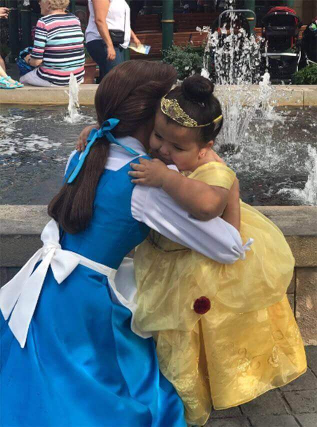 inspiringlife.pt - Menina cumpre sonho de visitar a disney e não contém as lágrimas