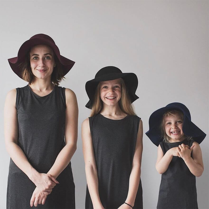 inspiringlife.pt - Mãe partilha fotos adoráveis com as suas duas filhas com roupas iguais