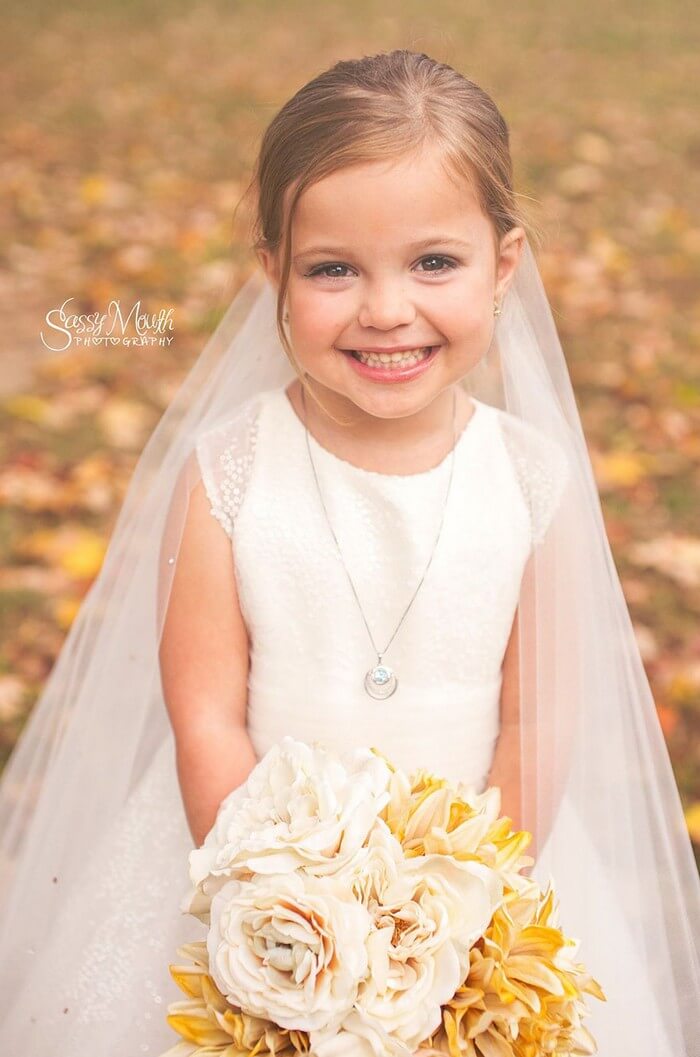 inspiringlife.pt - Menina de 5 anos realiza sonho de "casar" com o seu melhor amigo antes de ser operada ao coração