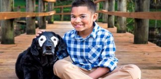 Menino aprende a gostar da sua doença com ajuda de cachorro que sofre do mesmo