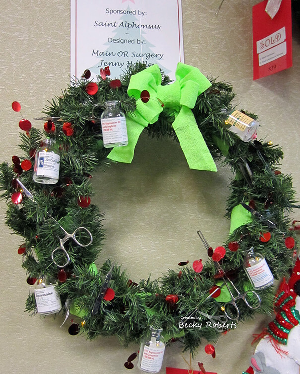inspiringlife.pt - 30 decorações de Natal em hospitais que provam que o pessoal médico é o mais criativo