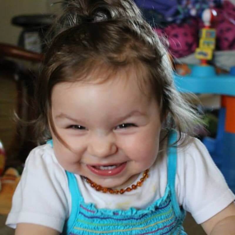 inspiringlife.pt - Doença rara faz com que menina de 3 anos apenas precise de dormir 90 minutos por dia