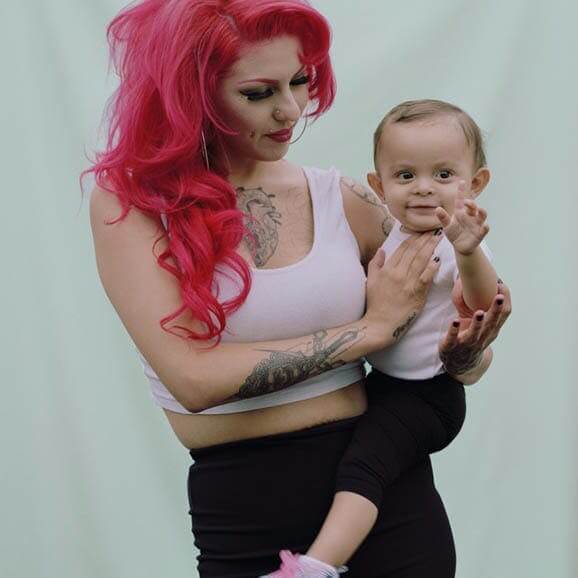 inspiringlife.pt - Fotógrafa faz fantástica sessão fotográfica com mães tatuadas para quebrar tabus sobre a maternidade e tatuagens