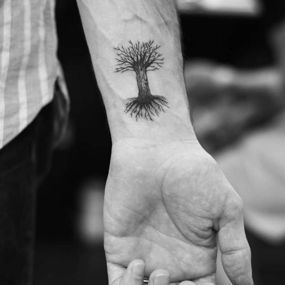 inspiringlife.pt - 14 micro-tatuagens fantásticas para quem não gosta de dar nas vistas