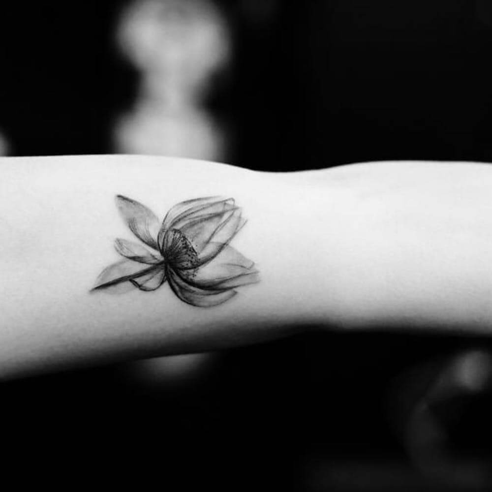 inspiringlife.pt - 14 micro-tatuagens fantásticas para quem não gosta de dar nas vistas