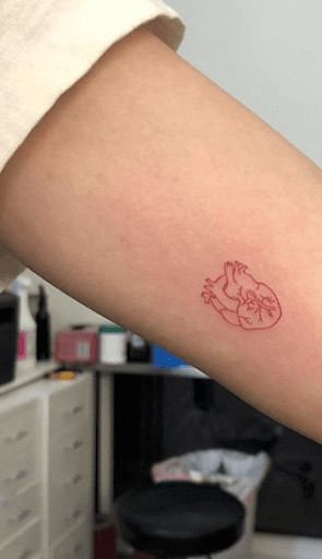 inspiringlife.pt - 14 micro-tatuagens fantásticas para quem não gosta de dar nas vistas