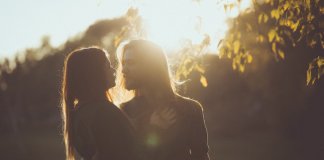 5 coisas que os homens acham sexys nas mulheres que não têm nada a ver com a aparência