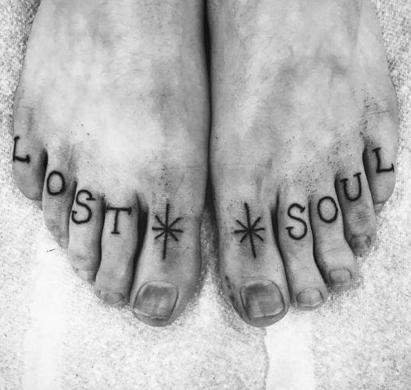 inspiringlife.pt - 16 ideias de tatuagens originais para os dedos dos pés