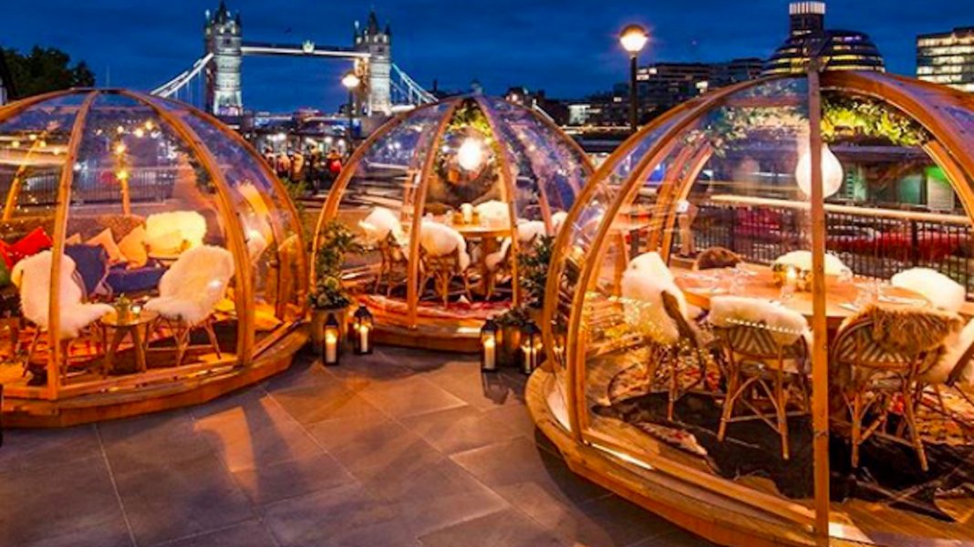 Iglus aquecidos em restaurante de Londres são as mesas mais românticas de sempre