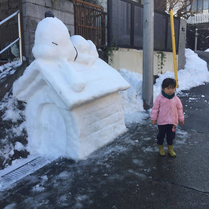 inspiringlife.pt - Japoneses criam verdadeiras obras-de-arte de neve, após intenso nevão atingir Tóquio