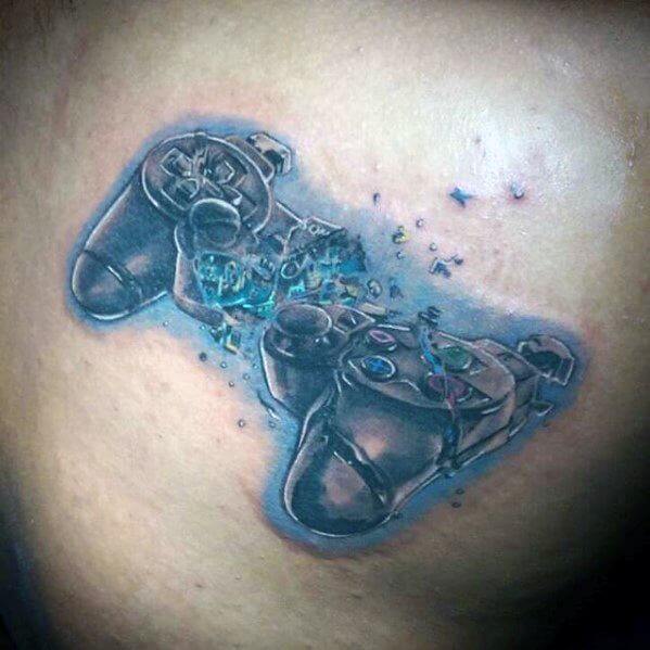 inspiringlife.pt - 22 tatuagens fantásticas para quem não conseguem resistir a um jogo de Playstation