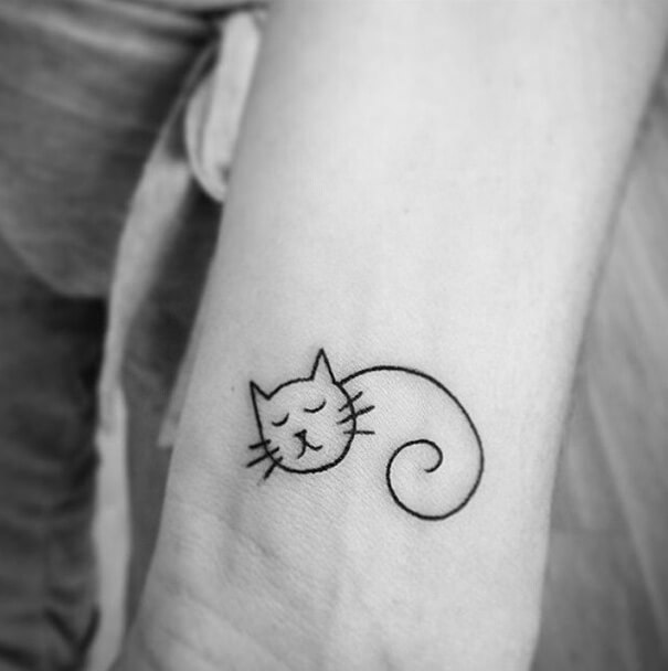 inspiringlife.pt - 24 tatuagens minimalistas para os amantes de gatos