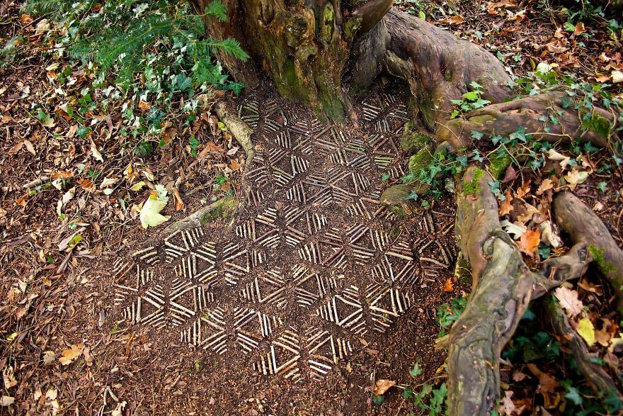 inspiringlife.pt - Artista cria mandalas deslumbrantes com objectos da Natureza