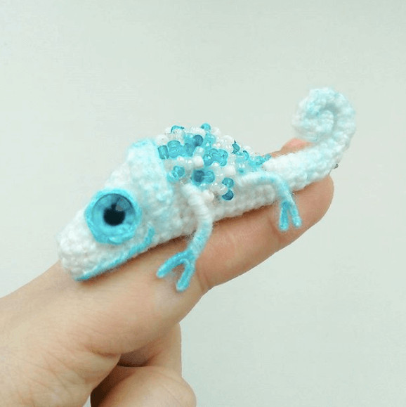 inspiringlife.pt - Artista cria pequenos camaleões em crochê tão adoráveis que te farão sorrir o resto do dia
