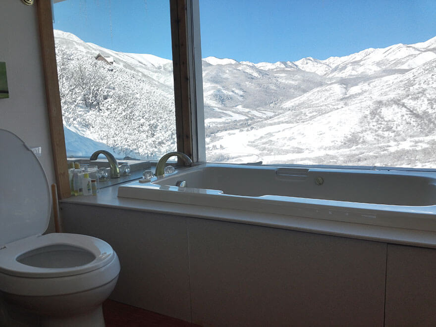 inspiringlife.pt - 21 banheiros com as melhores vistas do Mundo