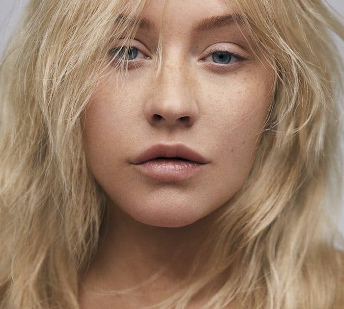 christina-aguilera-irreconhecivel-em-sessao-fotografica-sem-maquilhagem6