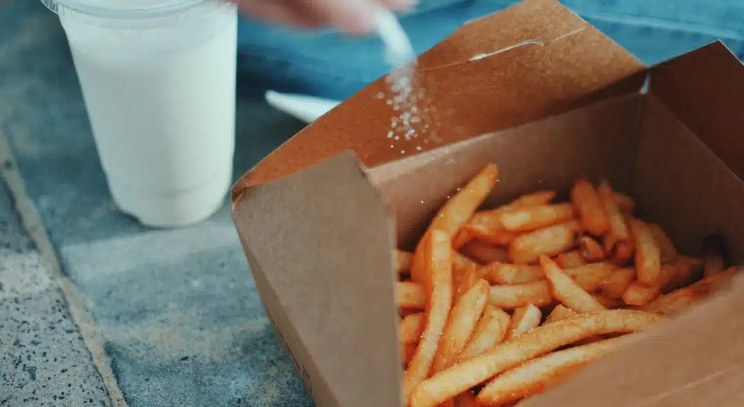 como-fazeres-batatas-fritas-identicas-as-dos-restaurantes-de-fast-food Como fazeres batatas fritas idênticas às dos restaurantes de Fast-Food