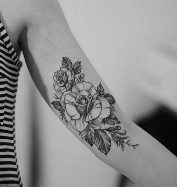 inspiringlife.pt - 17 tatuagens de flores para as mulheres que querem realçar o seu lado mais feminino