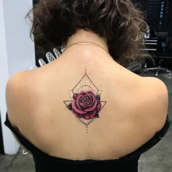 inspiringlife.pt - 17 ideias fantásticas de tatuagens para costas para qualquer mulher