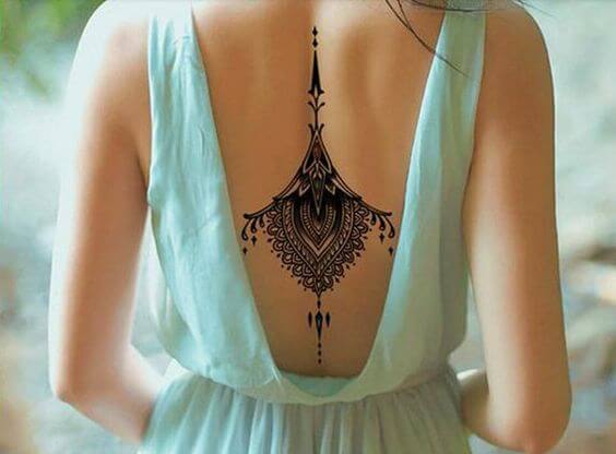 inspiringlife.pt - 17 ideias fantásticas de tatuagens para costas para qualquer mulher