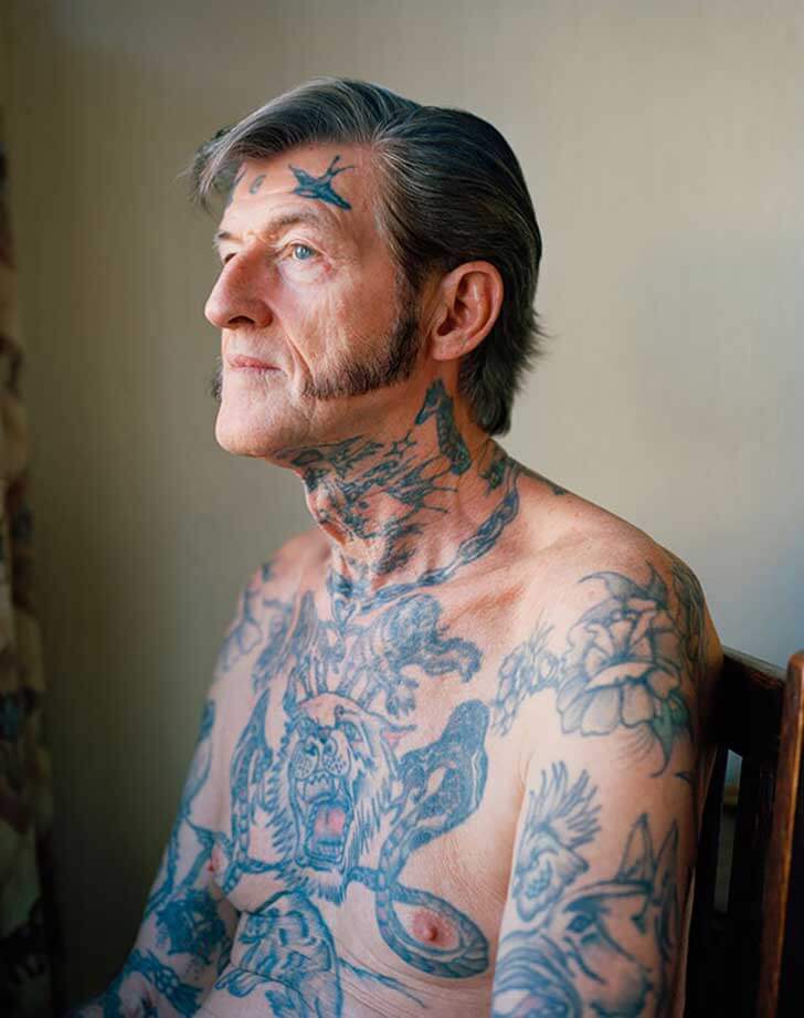 inspiringlife.pt - 20 fotos que te irão dar uma ideia de como ficarão as tuas tatuagens quando envelheceres