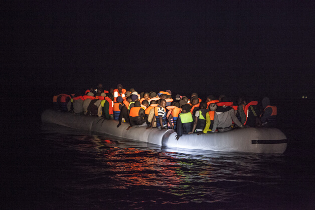 inspiringlife.pt - Homem doa metade da sua fortuna para ajudar a salvar milhares de refugiados