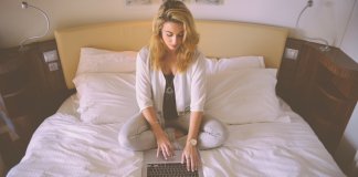 12 ideias de negócios online onde podes ganhar dinheiro a trabalhar em casa