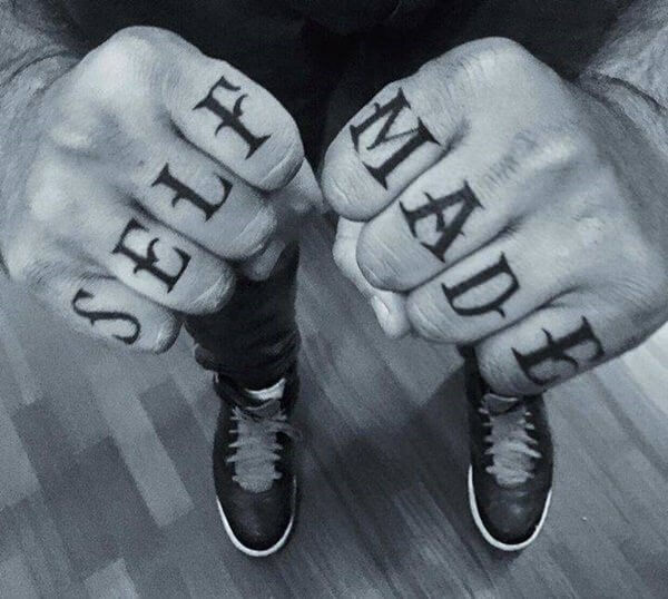 inspiringlife.pt - 22 tatuagens para os dedos que te irão dar um look rebelde