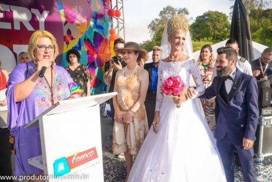 inspiringlife.pt - Casal de catadores realiza o seu sonho e casam na 2ª Parada LGBTQ de Franco da Rocha