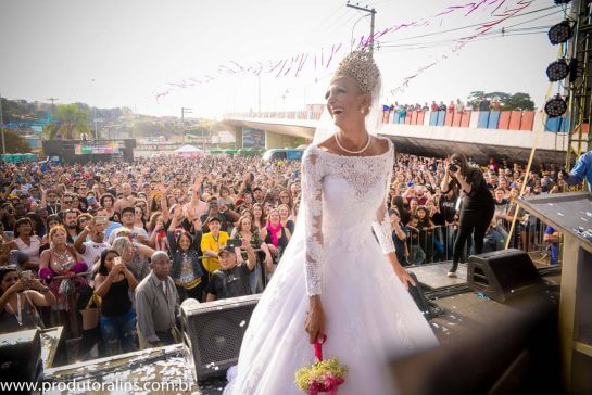inspiringlife.pt - Casal de catadores realiza o seu sonho e casam na 2ª Parada LGBTQ de Franco da Rocha