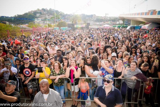 inspiringlife.pt - Casal de catadores realiza o seu sonho e casam na 2ª Parada LGBTQ de Franco da Rocha