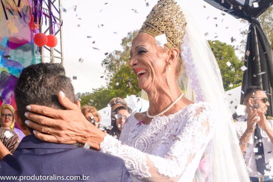 inspiringlife.pt - Casal de catadores realiza o seu sonho e casam na 2ª Parada LGBTQ de Franco da Rocha