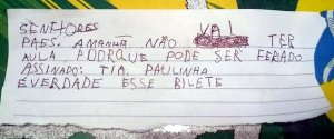 inspiringlife.pt - Criança entrega bilhete à mãe em nome da professora a dizer que não ia haver aula porque "podia ser feriado"