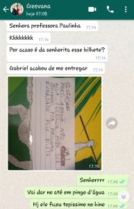 inspiringlife.pt - Criança entrega bilhete à mãe em nome da professora a dizer que não ia haver aula porque "podia ser feriado"