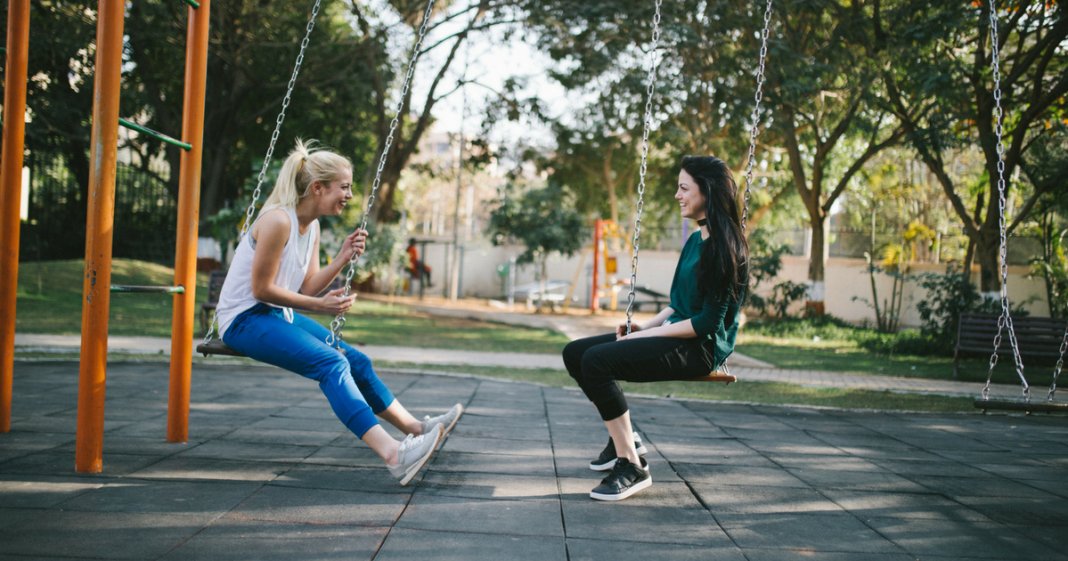 É tão raro quem conversa; as pessoas só querem falar