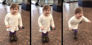 Menina tem reacção adorável com surpresa que mãe lhe preparou no aeroporto