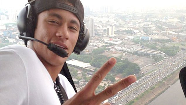 inspiringlife.pt - 15 luxos de Neymar com os quais nós apenas podemos sonhar