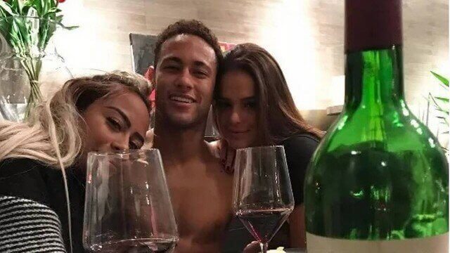 inspiringlife.pt - 15 luxos de Neymar com os quais nós apenas podemos sonhar