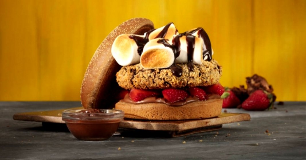 Já existe “hambúrguer” de Brownie, Marshmallow, Morango e Chocolate no Outback